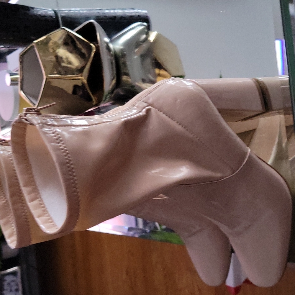 Ankle boots